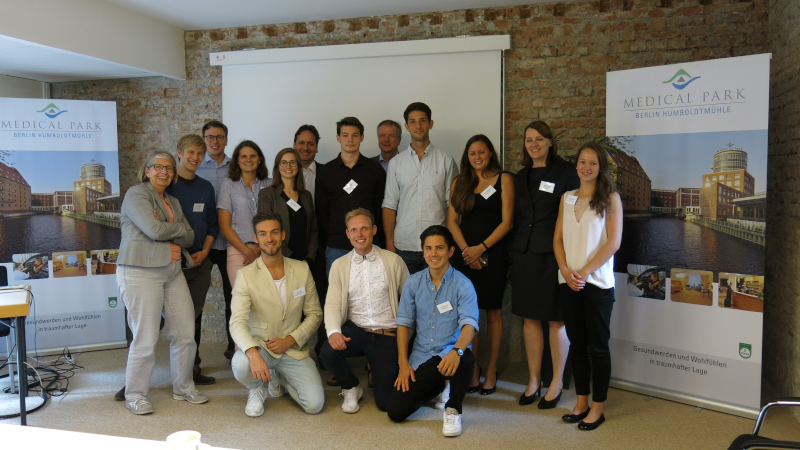 group-picture-2018-800x450.jpg